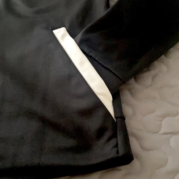 Nike Big Boys Warm Up/Training Zip-up Jacket in black - Picture 6 of 11